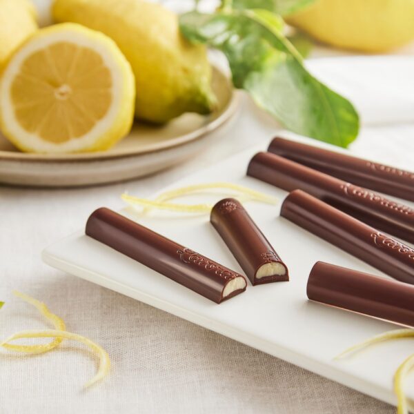 Matite cioccolato fondente e limone.